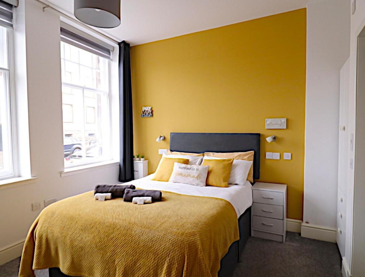 Double Ensuite Bedroom Near Edinburgh كيركالدي المظهر الخارجي الصورة