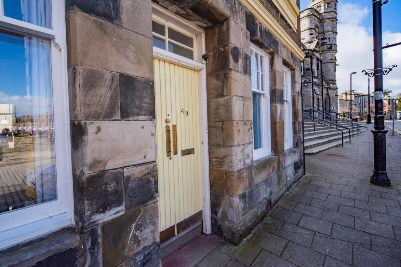 Double Ensuite Bedroom Near Edinburgh كيركالدي المظهر الخارجي الصورة